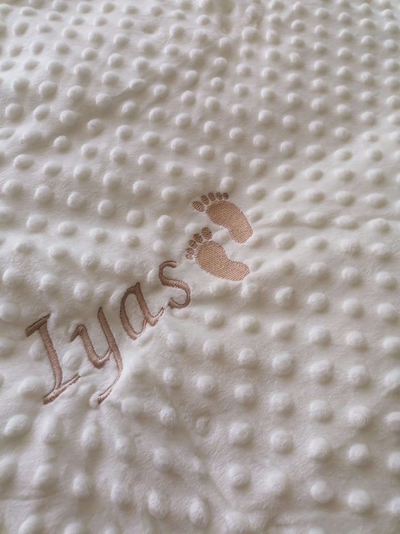 Baby blanket with name, baby feet, personalized gift, embroidery Crawling blanket Gifts birth baptism baby shower, embroidered with name image 3