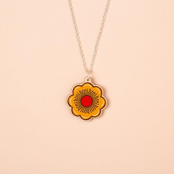 70’s Flower Wooden Necklace Retro
