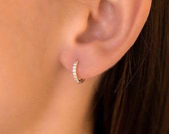 Boucles d'oreilles Huggie en argent sterling, cristaux, or ou argent, boucles d'oreilles simples ou 2 pièces en argent CZ, bijoux minimalistes délicats