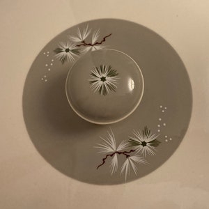 Vintage Royal Doulton Gemüse Terrine / Servierplatte mit Deckel aus Frost Pine