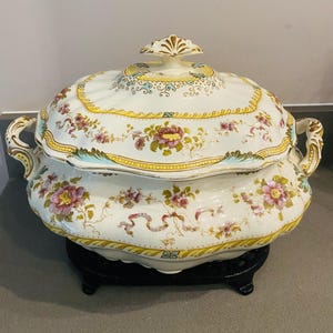 Rare Antique Lidded Tureen by Old Hall Porcelain Works of England, c. late 1800&#39;s