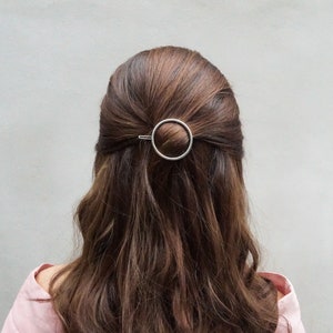 ミニマリストヘアクリップ、幾何学的なヘアクリップ、ゴールドヘアクリップ、幾何学的なバレッタ、ヘアバレッタ、円形ヘアクリップ、女性用ヘアクリップ