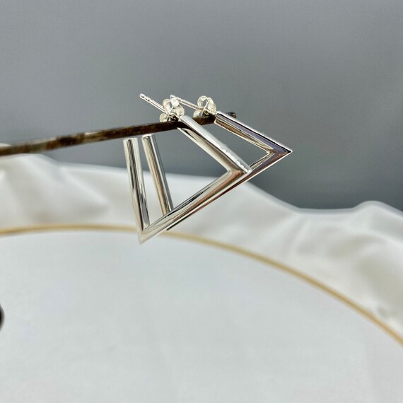 Minimalist 925 Silver Triangle Hoop Earrings: Geometric Huggie