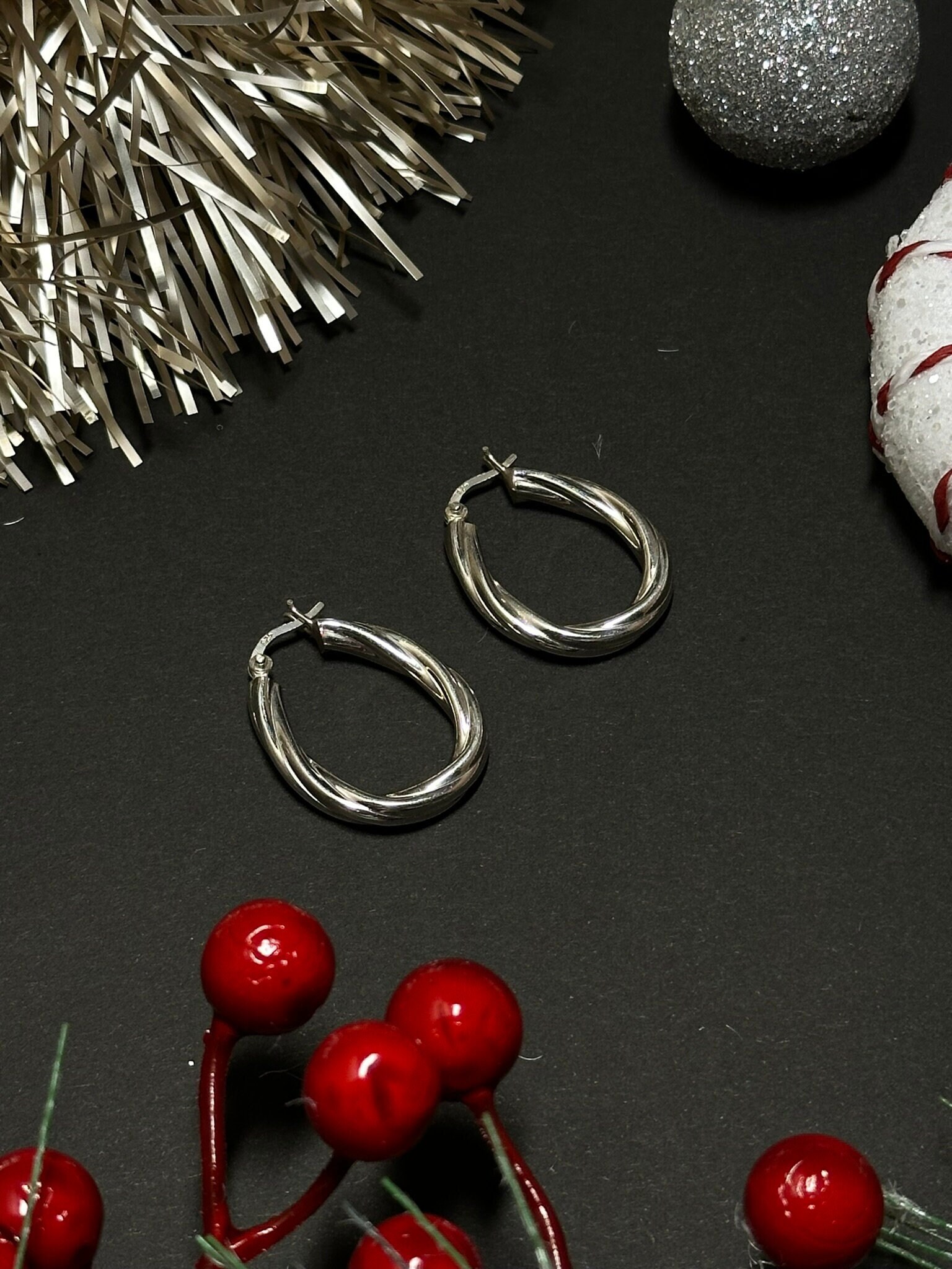 [HAESOOL] 韓国アクセ☆925silver☆Circular twist Earrings Korean Black Twisted Silver Color Hoops Earrings Love Heart