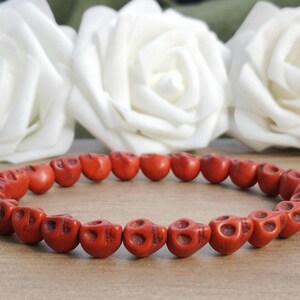 Brown Skull Bead Stretch Bracelet, Elasticated Brown Skull Beaded Stretchy Stack Bracelet, Halloween Skull Bead Bracelet For Men And Women