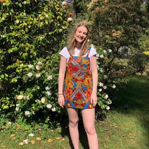 Prestigefylld röd pinaforeklänning/afrikanskt vaxtryck/bomullsoverall/shiftklänning/UK 6/8/10/12