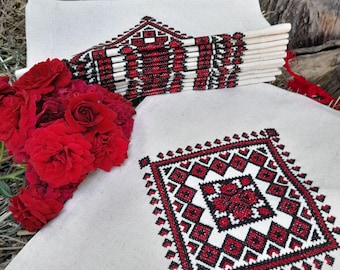Set of 12 embroidered linen napkins / Table decoration / New Year's napkins / 40*40 cm