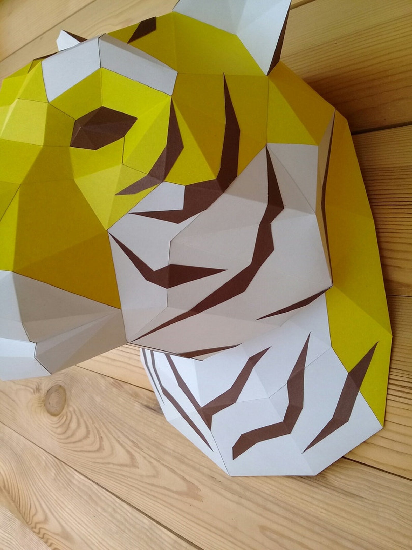 Papercraft Tiger 3D Paper low poly template DIY Trophy Etsy Wall decor diy bedroom easy decorating crafts scalloped cheap craft projects budget unique accent