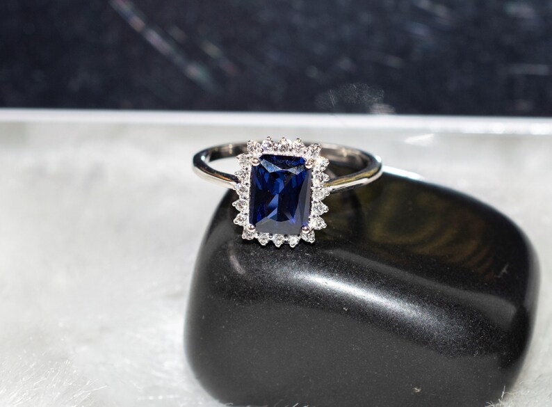 Art Deco Ring 14K Solid Gold Wedding Ring Halo Style Blue Sapphire Emerald Cut Engagement Ring with 0.20ct of Natural Diamonds on Side