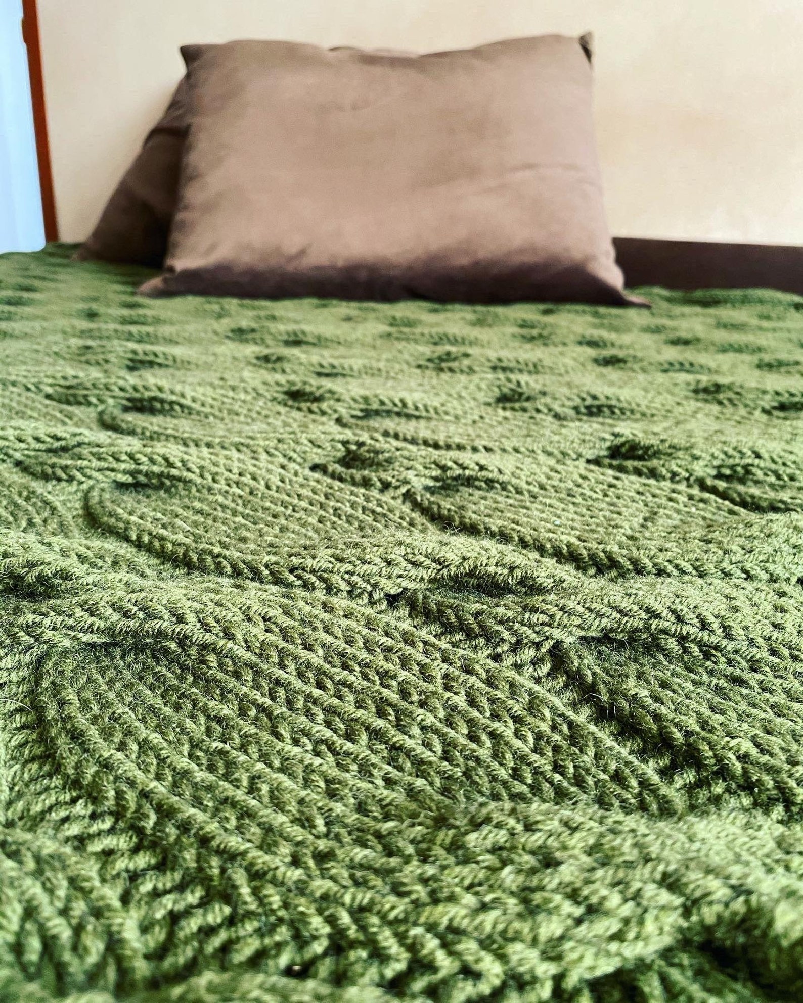 Chunky knit olive green throw blanket wool knit bedspread Etsy