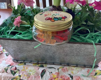Hand stitched mason jar and lid. Jelly beans. so cute. Gift, decoration or storage. just sweet!