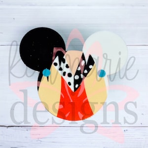 Cruella Inspired Mouse Head Badge Reel: Interchangeable Acrylic Topper