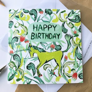 Cartão de aniversário de unicórnio, cartão de feliz aniversário, cartão de felicitações florais, cartão com letras feitas à mão, padrão, cartão feito à mão, cartão decorativo, cartão de planta