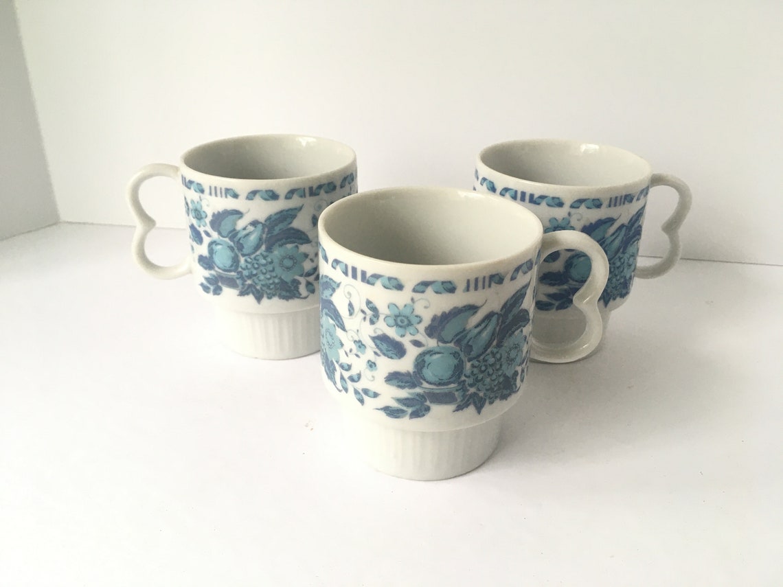 Vintage Stacking Coffee Cups Mugs Blue and White Twofinger Etsy