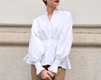 Cotton shirt with bishop sleeves and smock details/Cotton shirt with wide sleeves and smock details