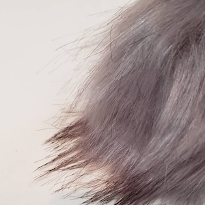 Kunstfell Pom Pom - Dunkelgrau mit dunklen Spitzen