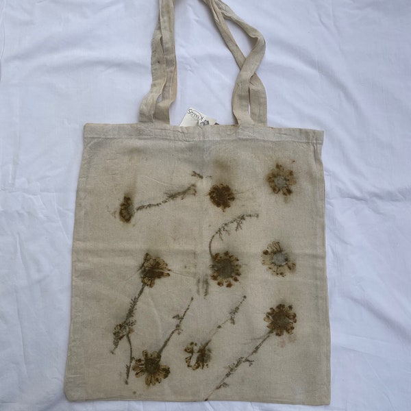 Eco printed tote bag// natural dyes// plant dyed// eco print// cotton bag// minimal bag// flower print