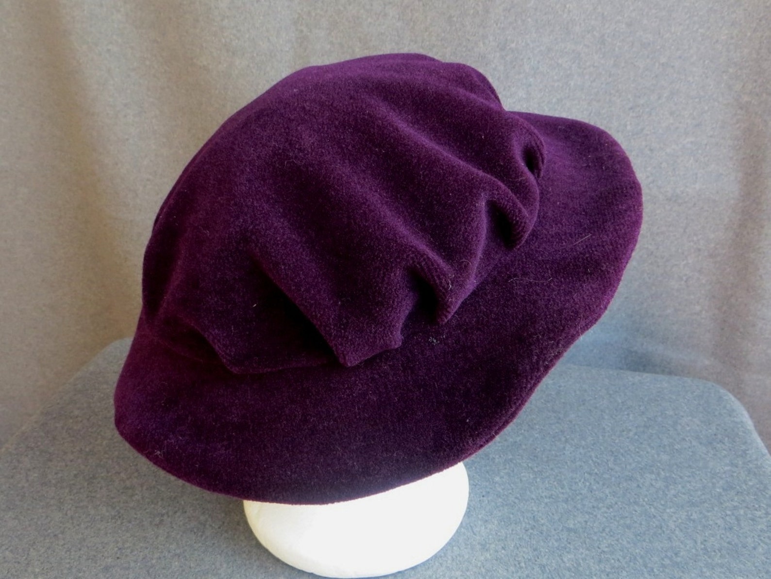 Medieval Lace Trim Bonnet Hat