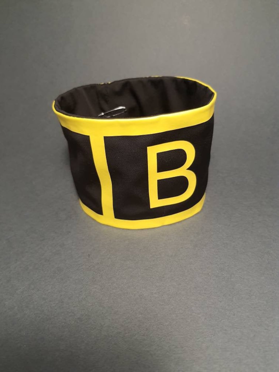 ビナー腕章 - ロボトミーコーポレーション - Etsy 日本