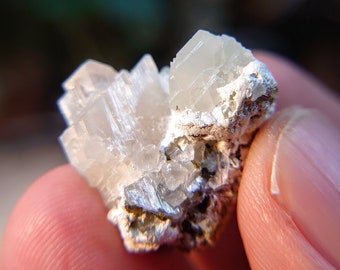 Beautiful Adularia Crystal from Baluchistan Province, Pakistan / 7.13g / Collection / Thumbnail Class