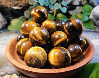30-35mm Golden Tiger&#39;s Eye Spheres from Prieska, South Africa for Crystal Healing & Grids / Meditation / Energy Work / Home and Altar Decor
