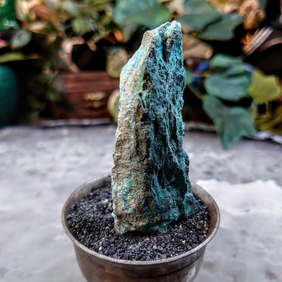 家庭や祭壇の装飾用、マラカイトクリスタル入りクリソコラ / 43.92g