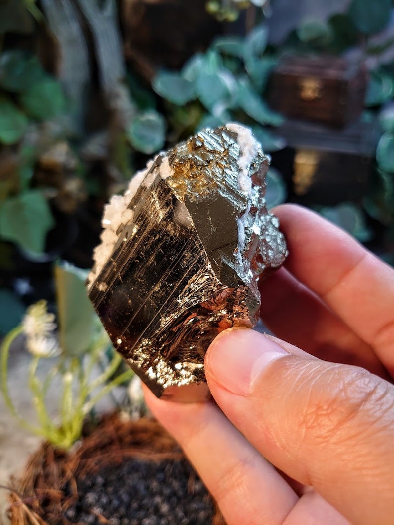 382g Beautiful Pyrite 