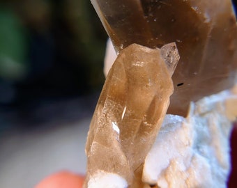 36.5g 天然スモーキークォーツクラスター 長石付き マラウイ産