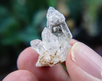 ナミビア産の小さな透明クォーツクラスター / 7.52g / サムネイル標本