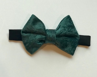 Green velvet bow tie, adjustable bow tie, baby bow tie, toddler bow tie