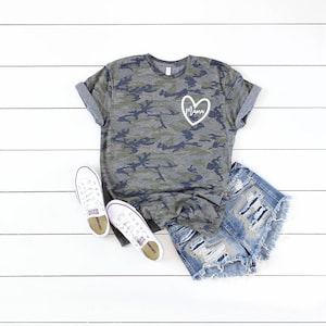 Mama Camo Grafik Tee | LAT BRAND | Damen Tee | T-Shirt | Kostenloser Versand | plus Größe