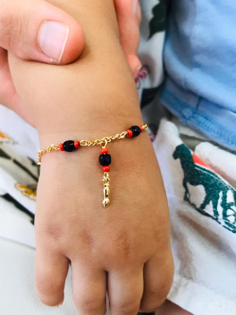 pulsera de mal de ojo de oro