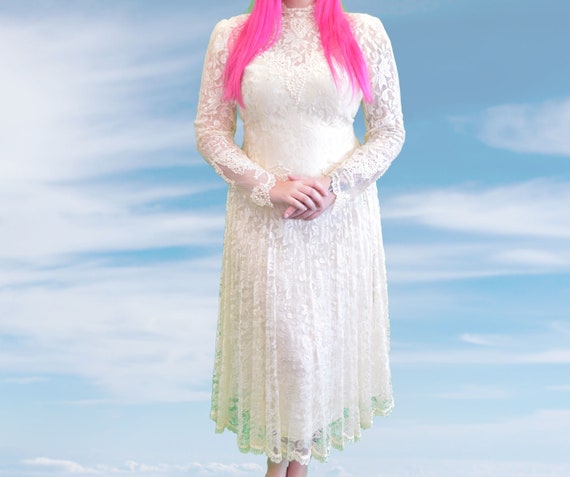 1980s Lace Wedding Dress with Beading Vintage