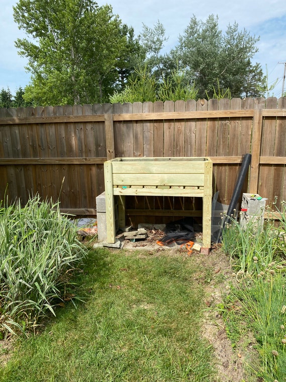 DIY Raised Garden Bed Plans. Instant digital download