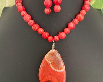 Red-Orange Agate Pendant Necklace & Earrings: Beaded Gemstone Jewelry