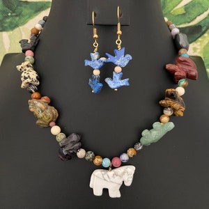Zuni-style Fetish Necklace and Earrings, Zuni, Fetish Necklace, Animal Necklace, Tribal Jewelry, Gemstone Animals, Semiprecious animals