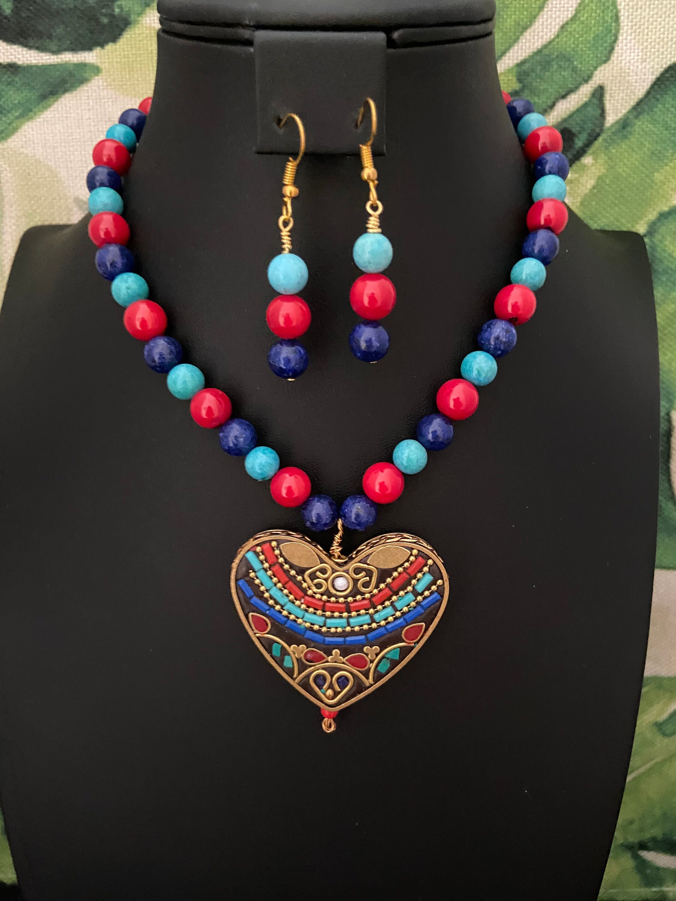 【a-70】　Old new Tibetan style necklace Multicolour Traditional Tibetan Vintage Handmade Unique