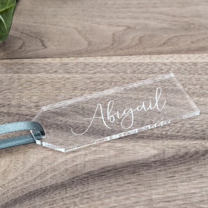 Wedding Place Cards, Table Name Décor, Personalised Place card, Engraved Acrylic Guest Seating,
