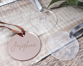 Nome del tavolo in acrilico, Decorazione del tavolo di nozze, Segnaposto rotondo personalizzato, Posti a sedere per gli ospiti in acrilico inciso,