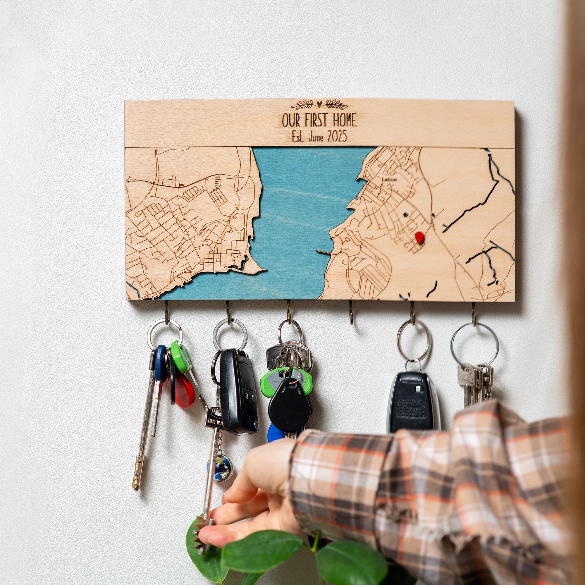 Couple Key Hanger, Personalized Map Hooks for Welcome Home Decor - Etsy
