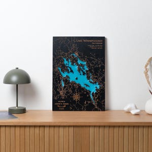 Decorazione da parete con mappa del lago, arte in resina epossidica del lago Winnipesaukee, mappa del lago in legno, regalo per la ristrutturazione della casa, mappa di viaggio personalizzata, regali per la casa sul lago