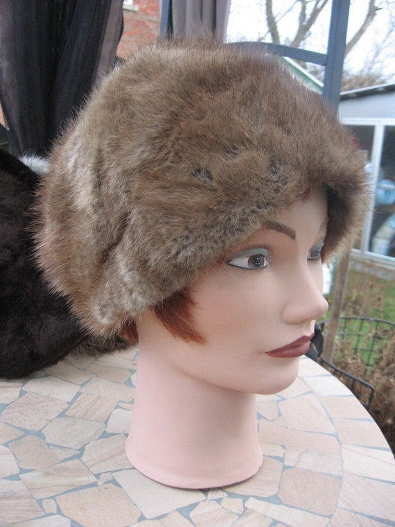A39 unisex men women beanie real muskrat fur hat … - image 2
