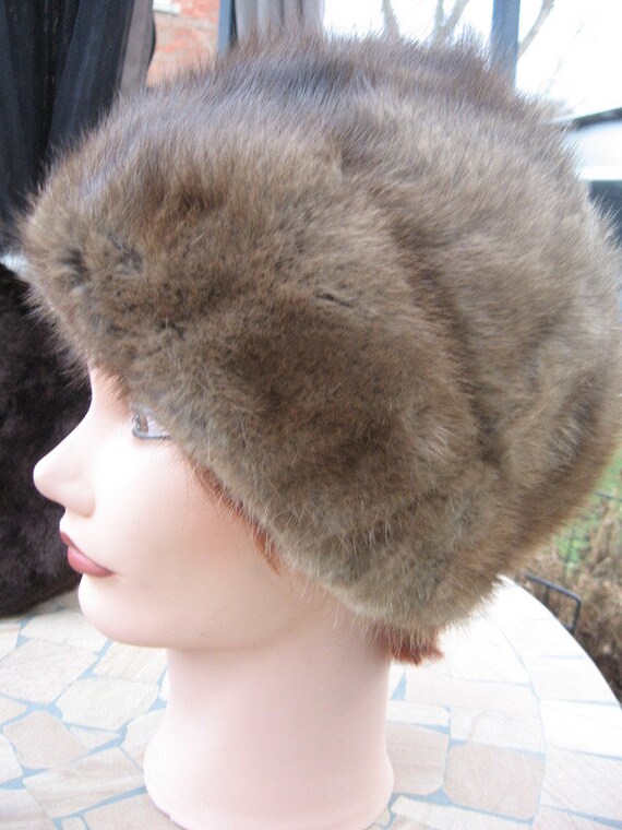 A39 unisex men women beanie real muskrat fur hat … - image 3