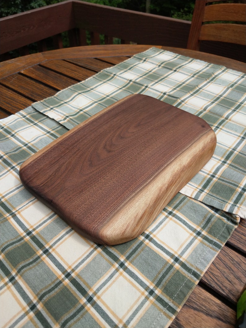 Live Edge Walnut ServingCutting Board