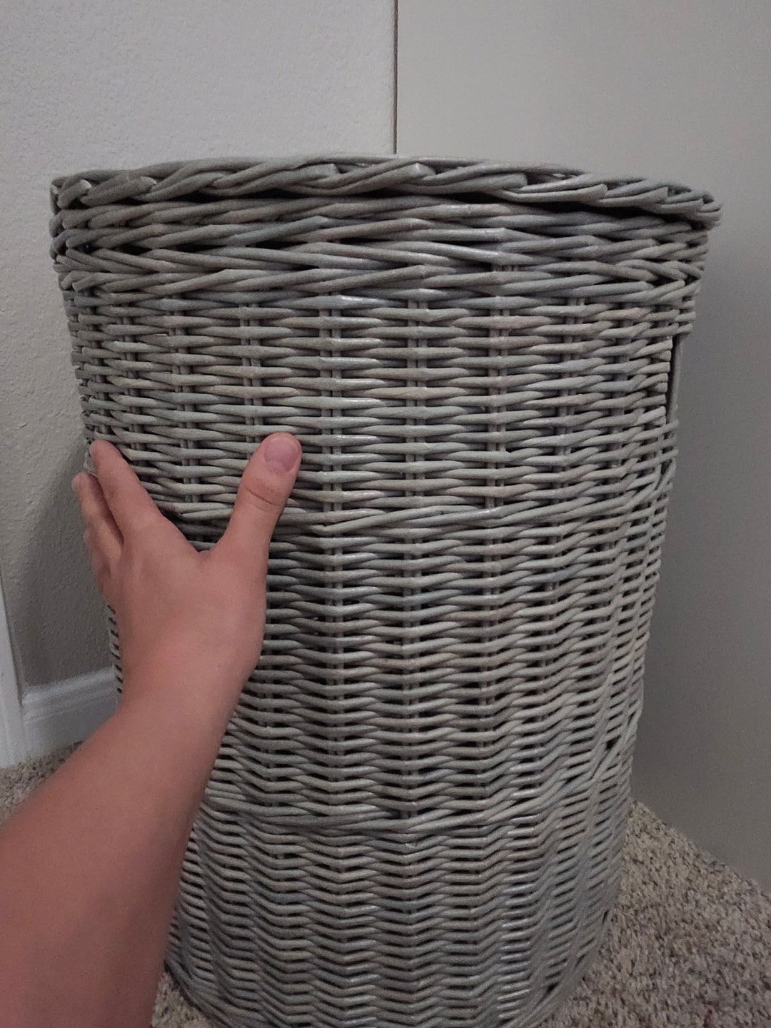 Gray Wicker Laundry Hamper Woven Storage Basket Toys Storage With a Lid