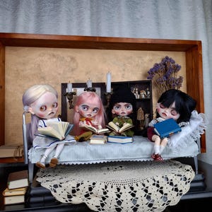 Doll furniture vintage style bed for Blythe Pullip etc Handmade