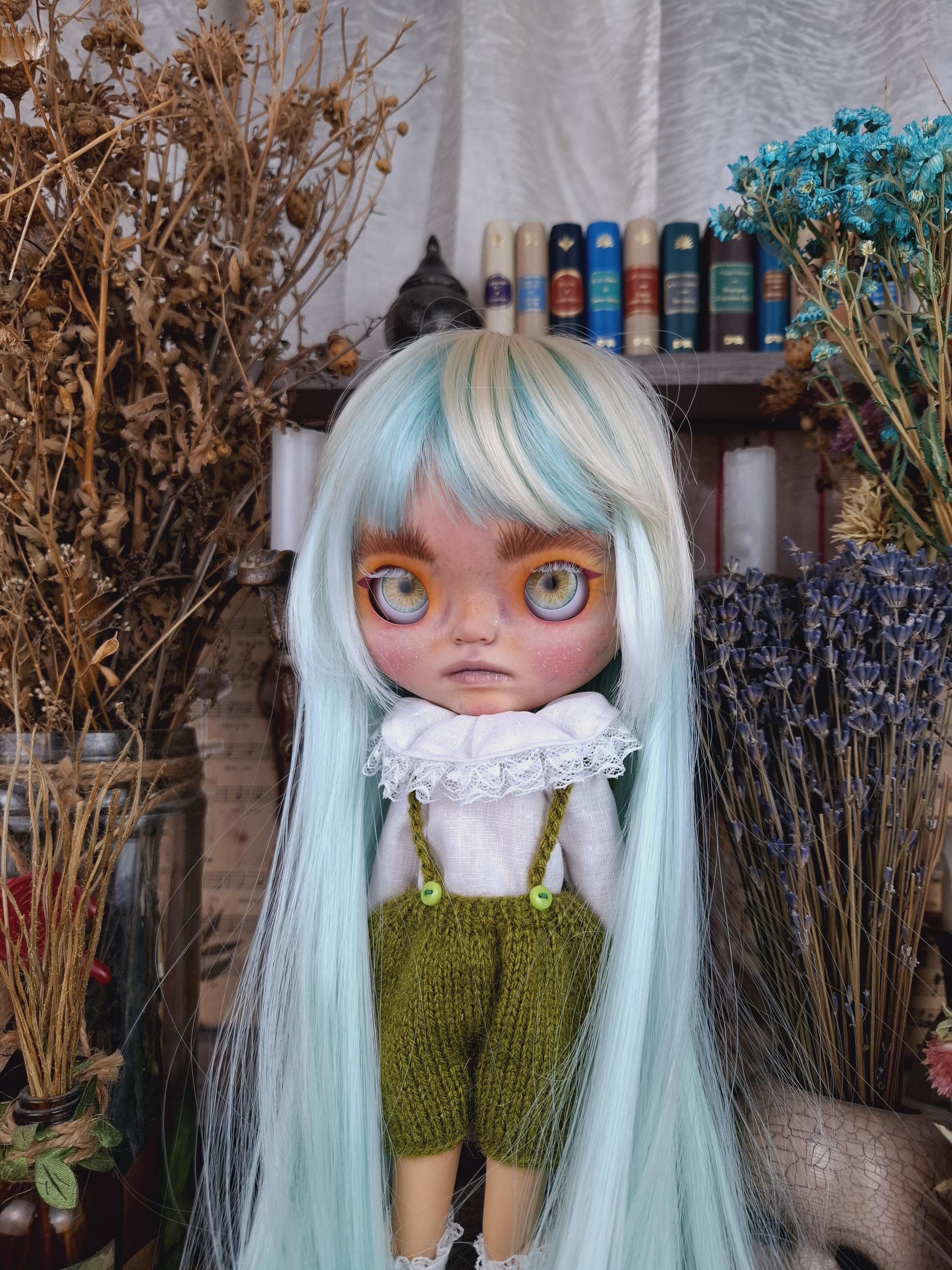 Custom Blythe mint girl detailed makeup drawing  OOAK sculpting modeling face with ears Art doll by Alinari