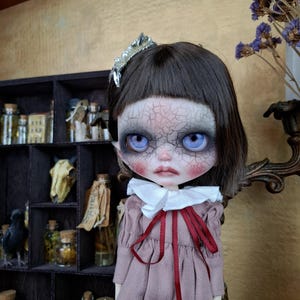 Custom Blythe doll crackle effect on the face creepy dark girl OOAK new ears sculpting modeling face Art doll by Alinari