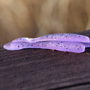 Grub Swim-tail Neon Core Bait / Bass Fishing Lure / Soft Plastic