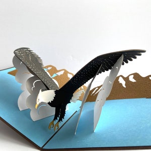 Aigle - Carte pop-up, papier d'art, carte de voeux, carte quilling, cartes artisanales, carte faite main.